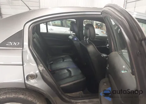 2011 Chrysler 200 Limited z USA, uszkodzony, nr VIN 1C3BC2FG2BN624182